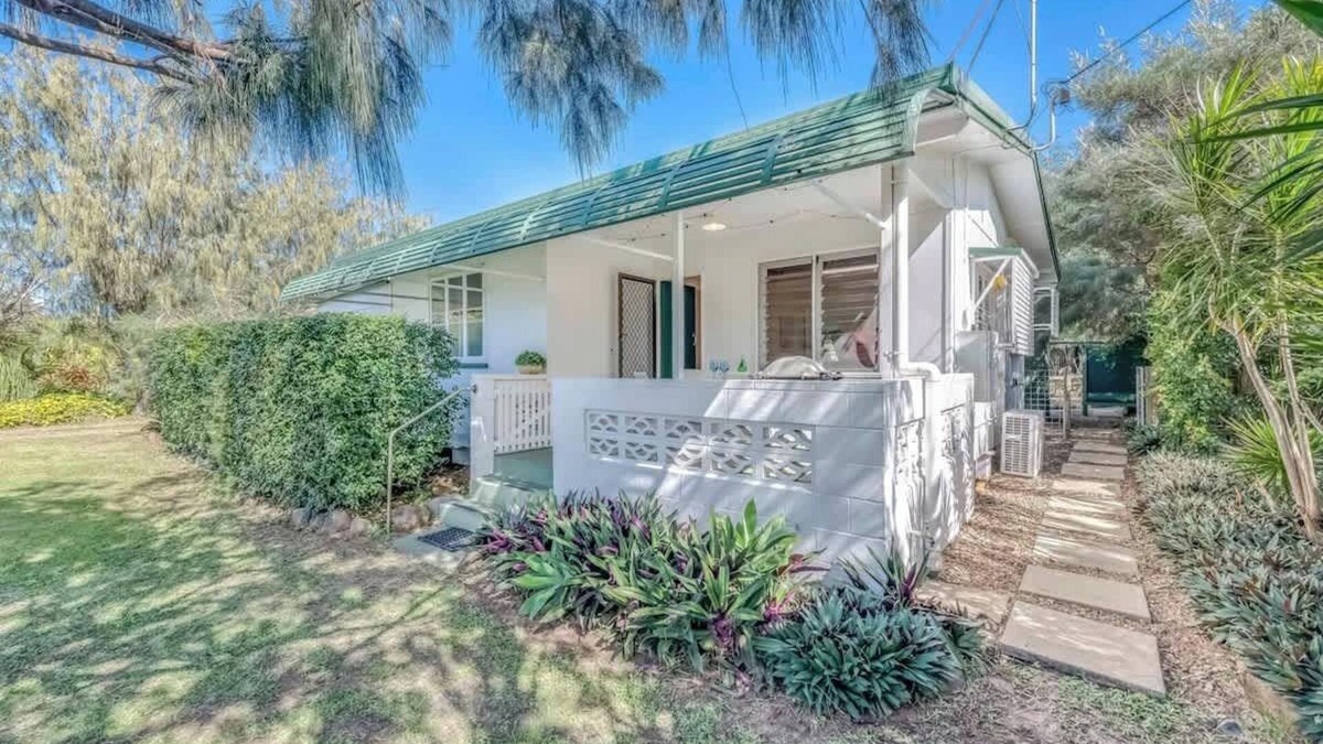 Innes Park House | Beach Shack by the Sea Innes Park