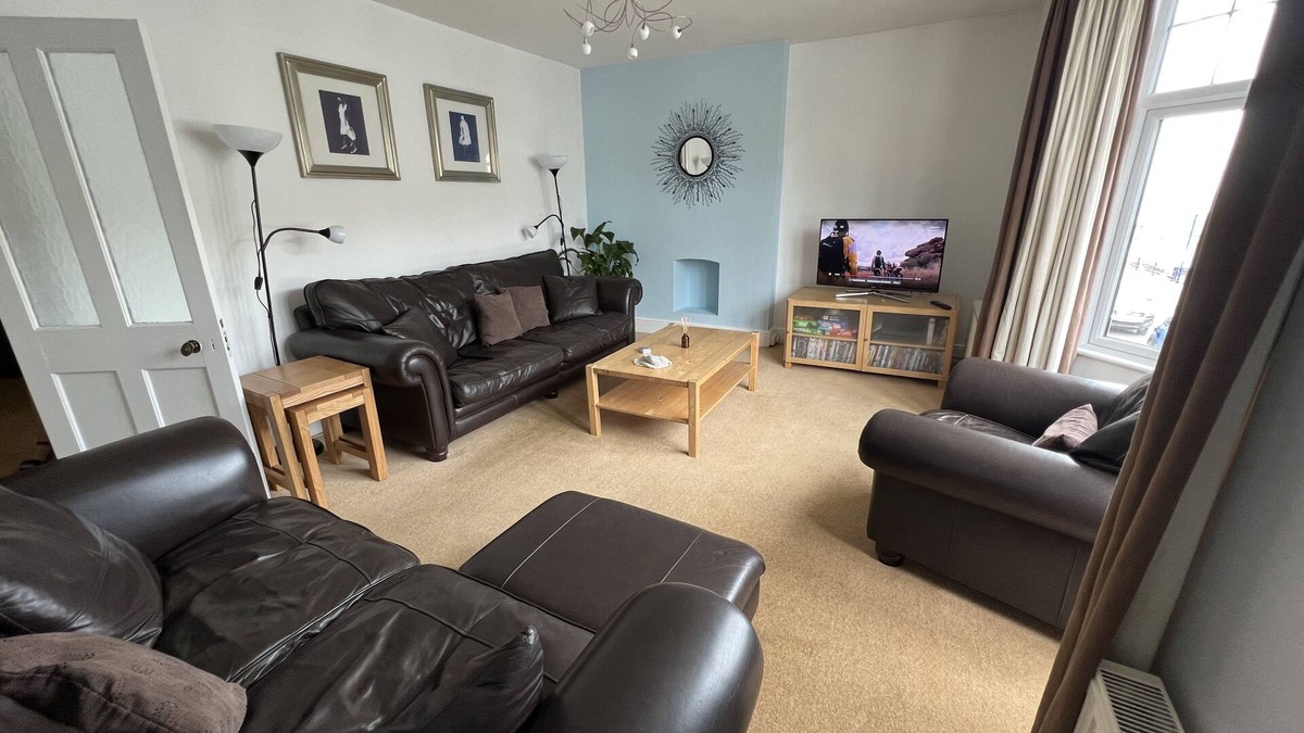 Combe Martin Apartment | Beach side apartment in beautiful Combe Martin