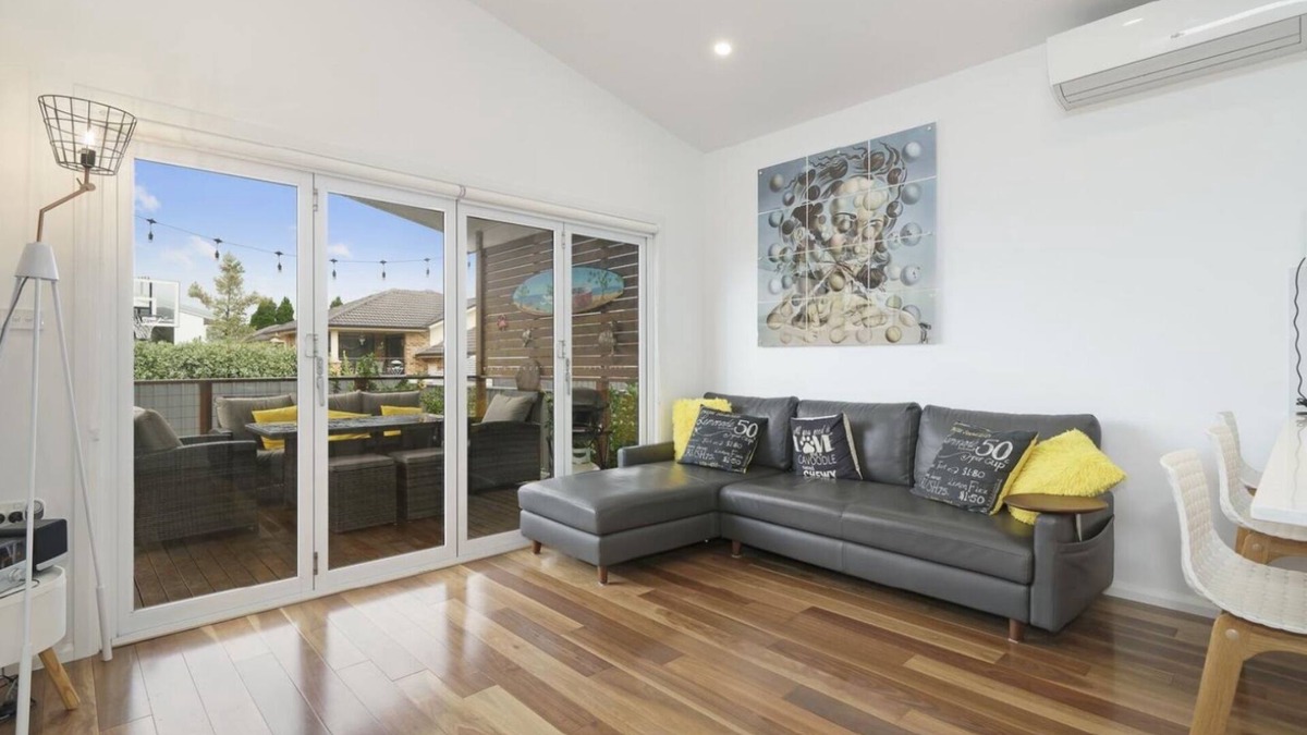 Ettalong Beach House | BEACH ST COTTAGE @ ETTALONG