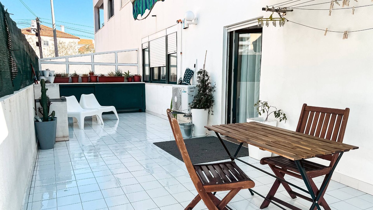 Costa de Caparica Apartment | Beach Terrace Apartment in Costa da Caparica Beach