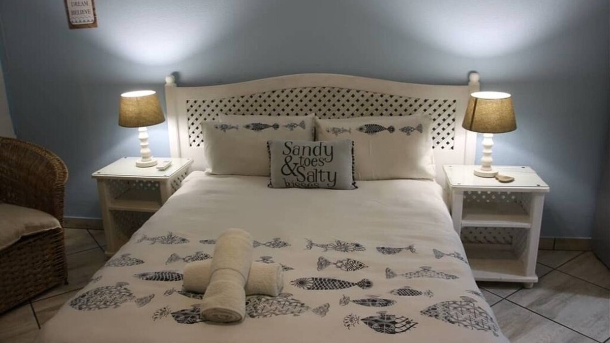 St. Lucia Ski Chalet | Beach themed, Bush at your doorstep, World Heritage Site.