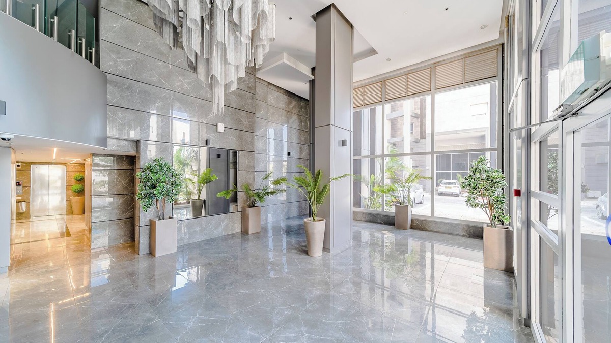 Ashkelon House | Beach vicinity, shopping G-level, parking. Near playground. Shabbat elevatorn