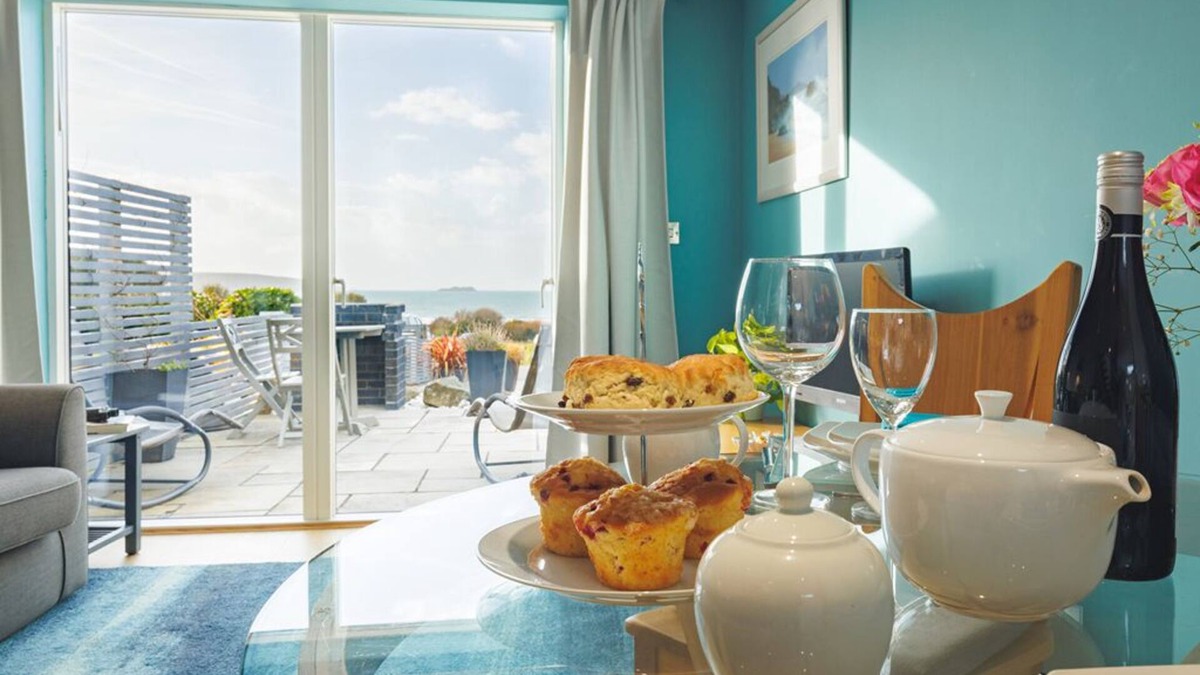 Broad Haven House | Beach View - "cracking sea views"
