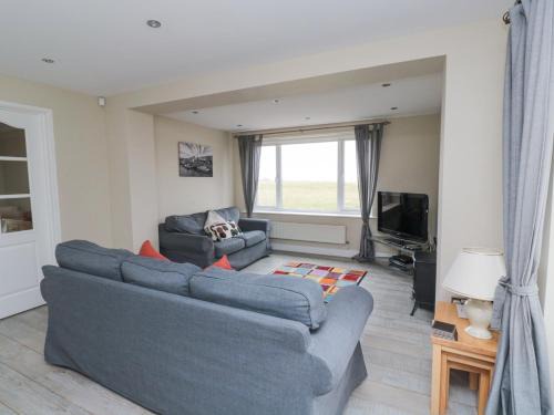 Seahouses House | Beach View