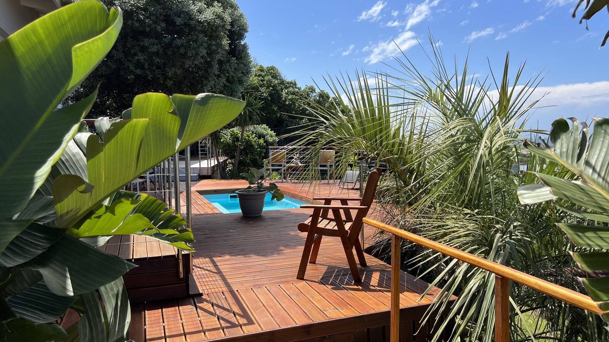 West Bank House | Beach View Paradise