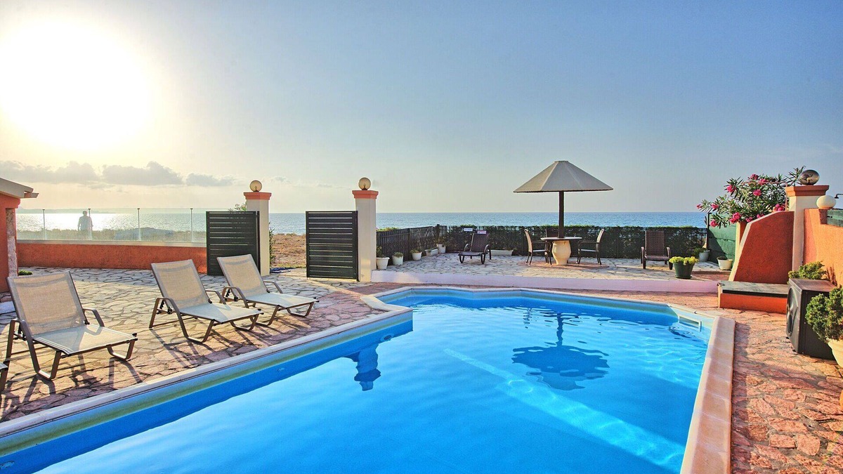 Almiros Beach Villa | Beach Villa Athanasia - villa on the beach