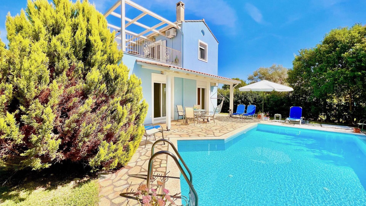 Lefkada Town Villa | Beach Villa Iolis with private pool