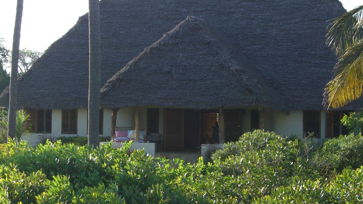 Pangani Villa | Beach Villa on a 2 acre private property facing the Indian Ocean, scenic bay