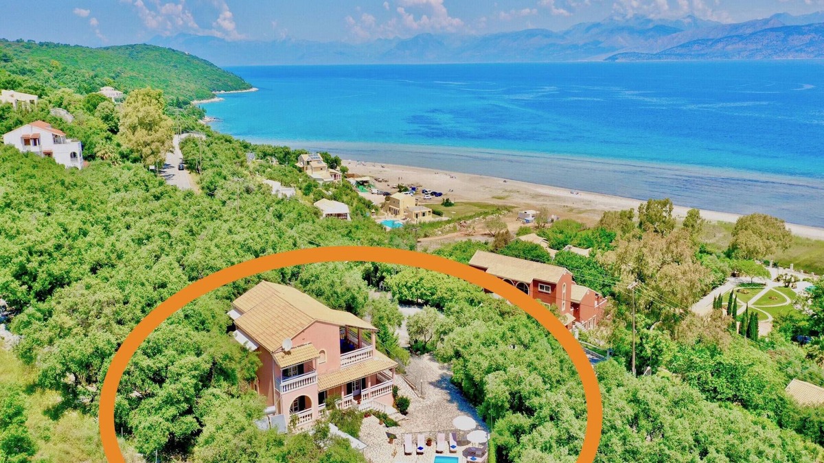 Apraos Villa | Beach Villa Thespina with private pool