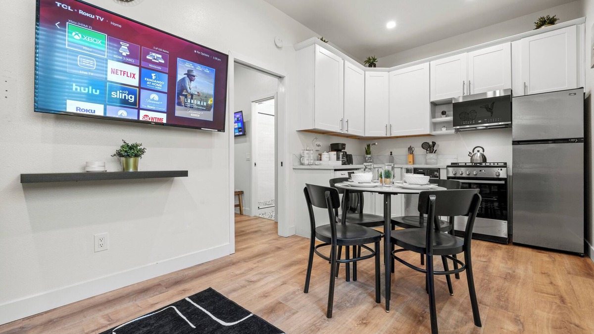 Mission Beach Condo | Beach Wave Retreat: Ocean Bliss, Steps Away