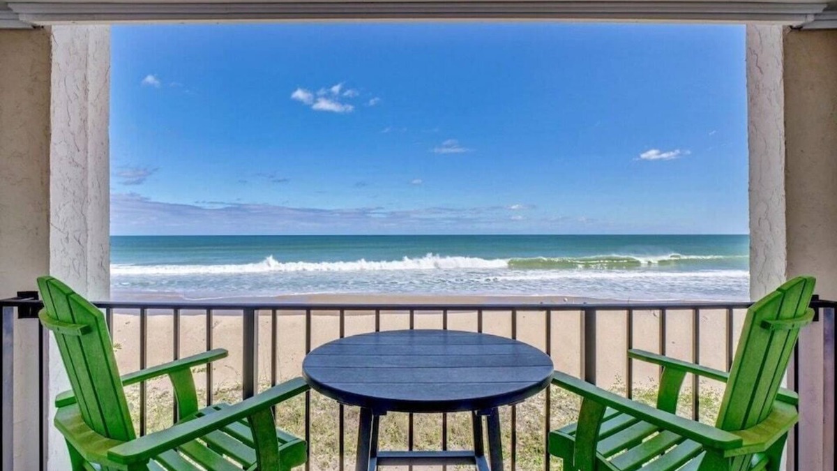 North Topsail Beach Condo | "Beachaholic" 2 bed/2 bath condo in Villa Capriani