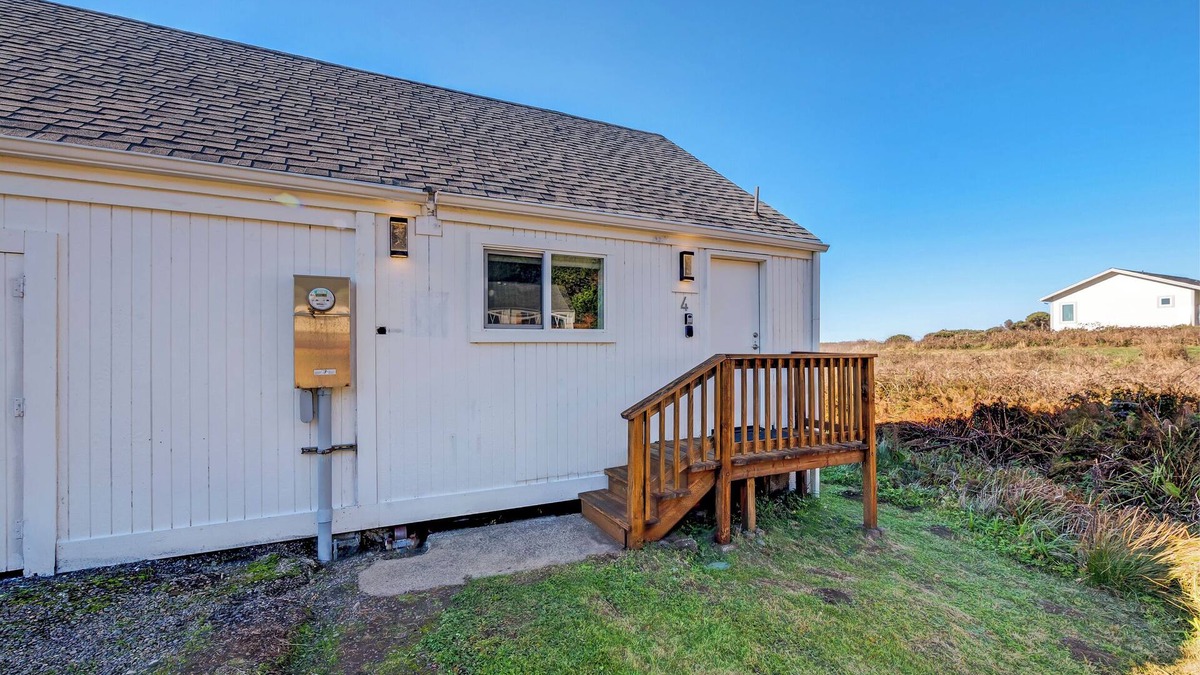Yachats House | Beachcomber: Beachfront Escape Unit #4