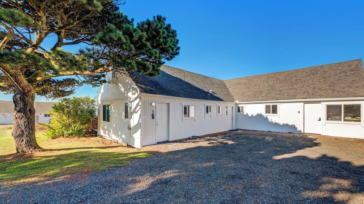 Yachats Cottage | Beachcomber: Beachfront Escape Unit #5