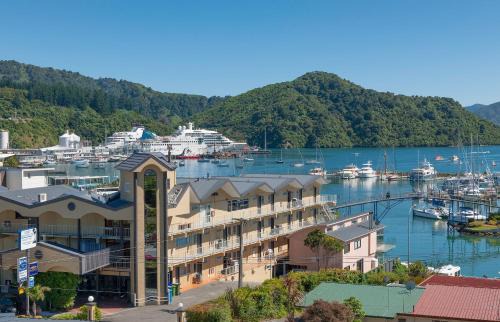 Picton Hotel | Beachcomber Inn Picton