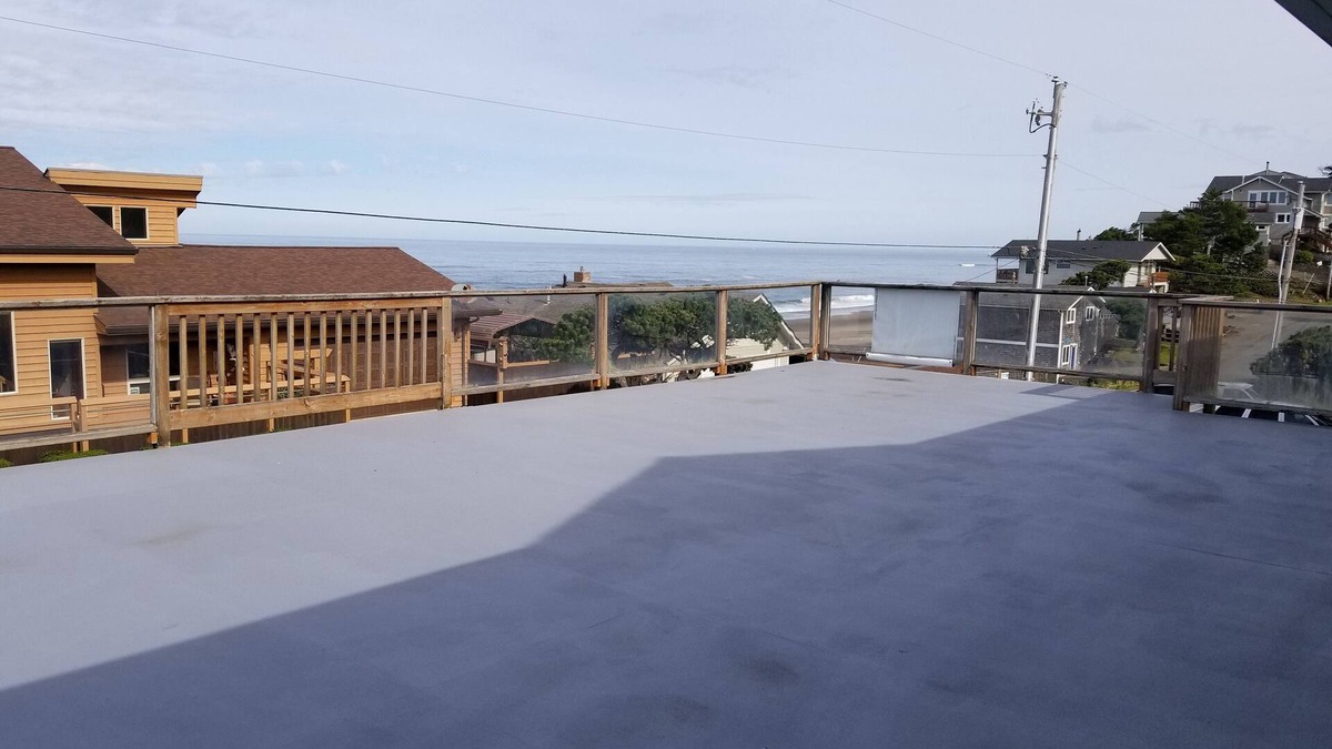 Gleneden Beach Apartment | Beachcombers Haven - Family and Group event lodging on the Central Oregon Coast!
