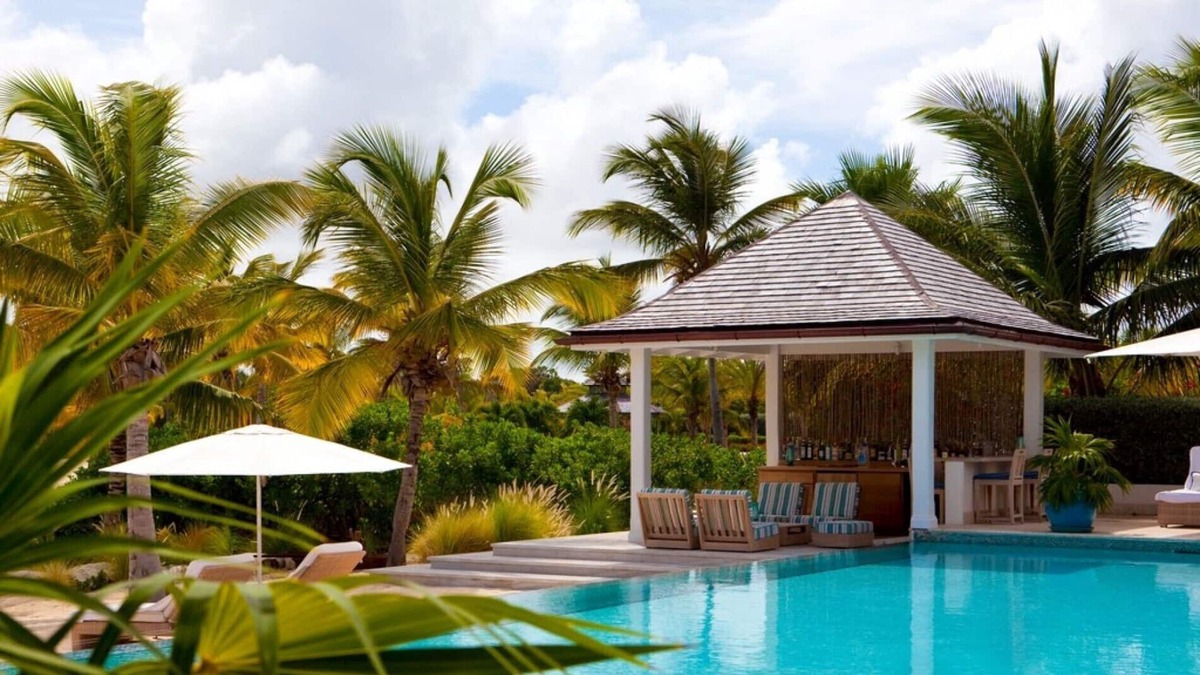Long Island Villa | Beachert Villa - 5 bedroom