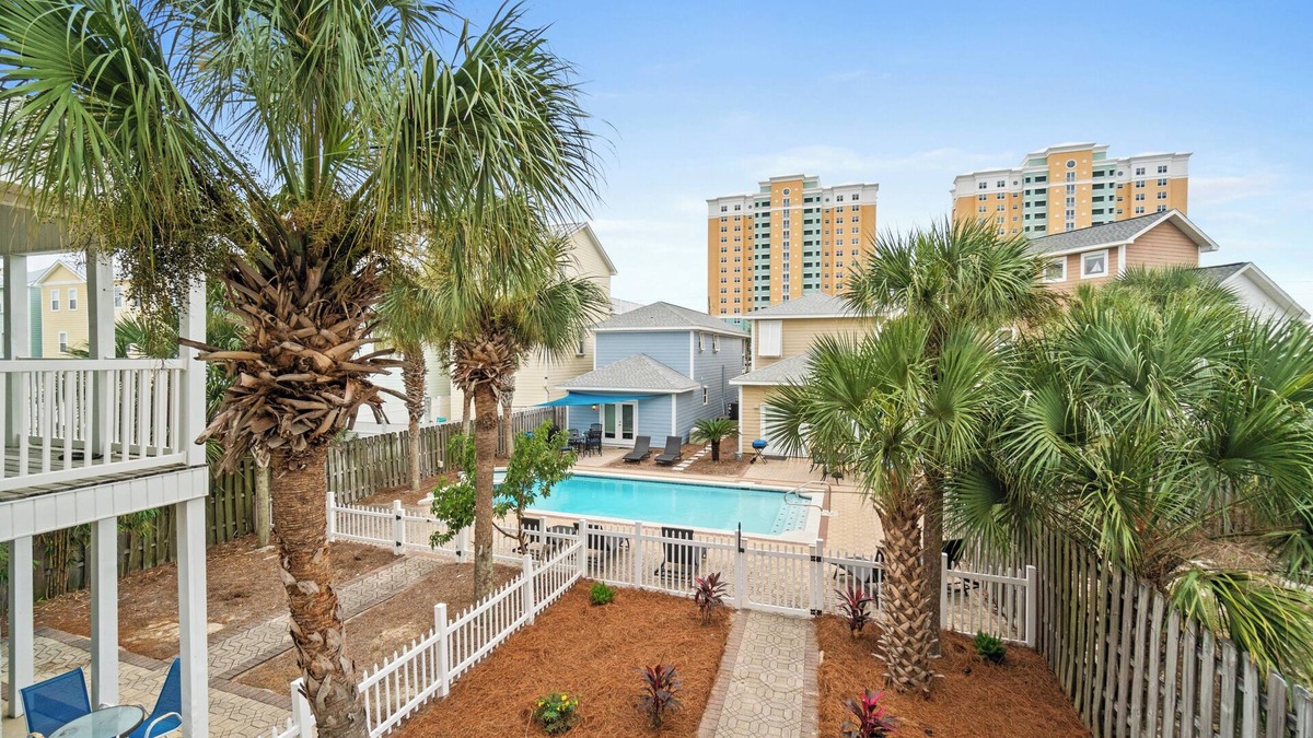 Gulf Lagoon Beach Condo | Beaches and Dreams by Book That Condo