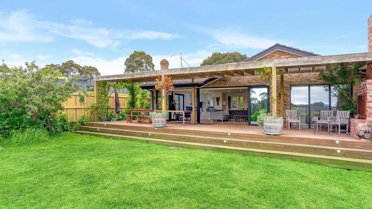 Balnarring House | Beaches, Paddocks & Village