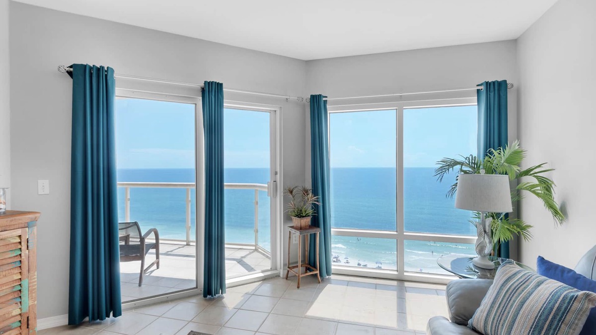 Villa Primera Condo | 🌅Beachfront-2 Pools-Hot Tub-Sauna-Gym-2BR Emerald Isle 1206🌅
