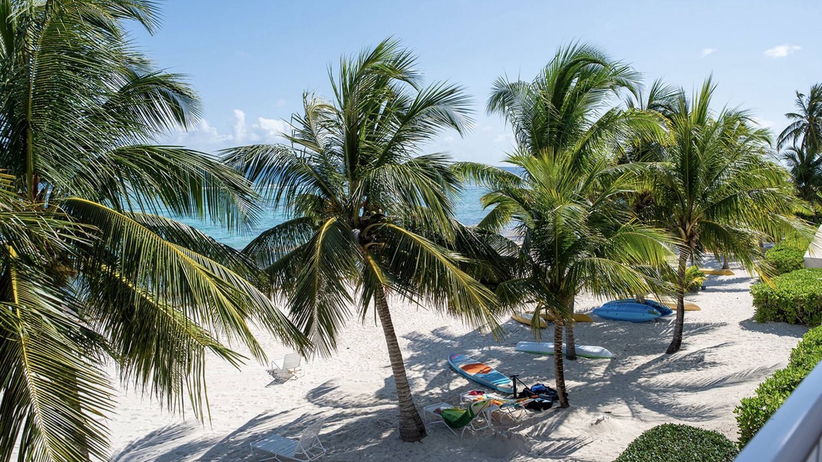 Savannah Condo | Beachfront 2BR Condo on Private Spotts Beach