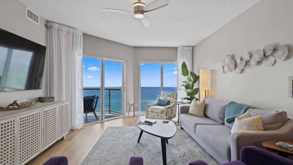 Villa Primera Condo | Beachfront 2BR Condo ~ Fully-Equipped + Washer/Dryer