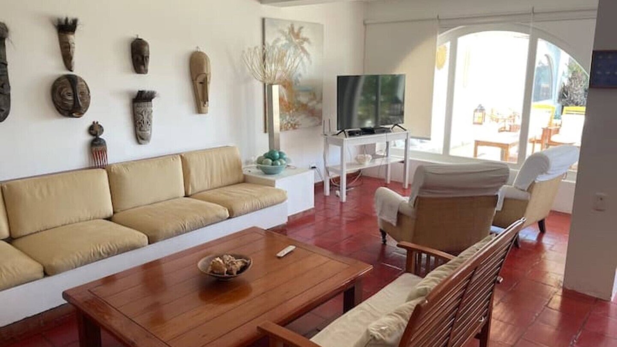 Pisco House | Beachfront, 4BR, entire house in Paracas