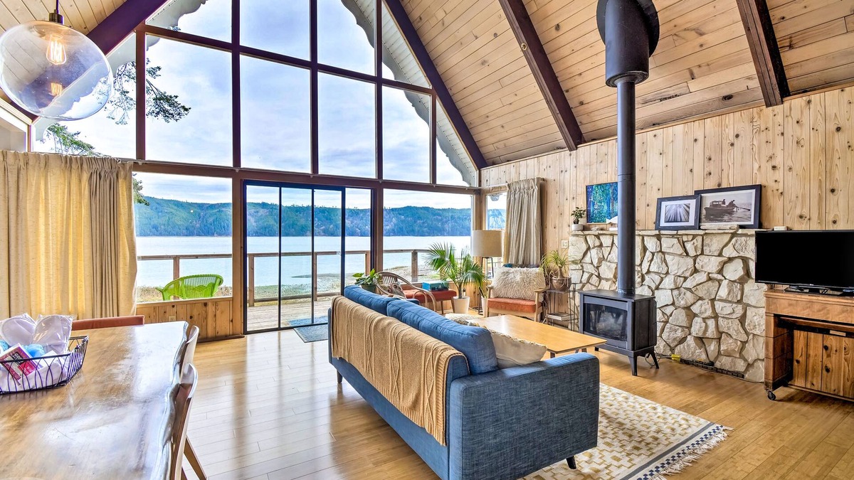 Lilliwaup House | Beachfront A-frame home with beach access, firepit, fireplace, grill, foosball