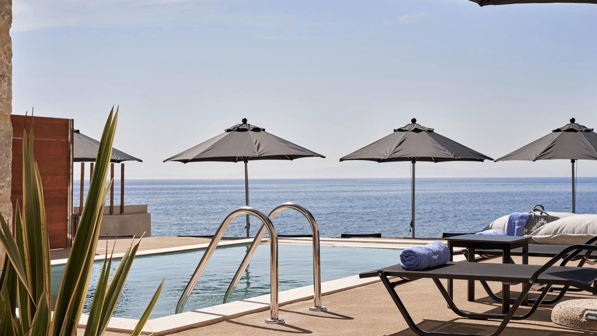 Riglia Villa | Beachfront Alassa Villas w/Private Pools Complex