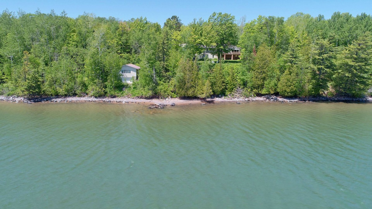 Herbster House | Beachfront and Lakehouse With All of the Comforts!