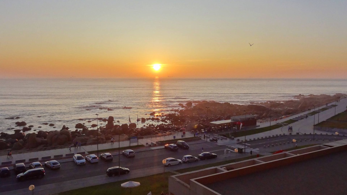 Canidelo Apartment | Beachfront apartment with 3 bedrooms. Fabulous view over the sea.