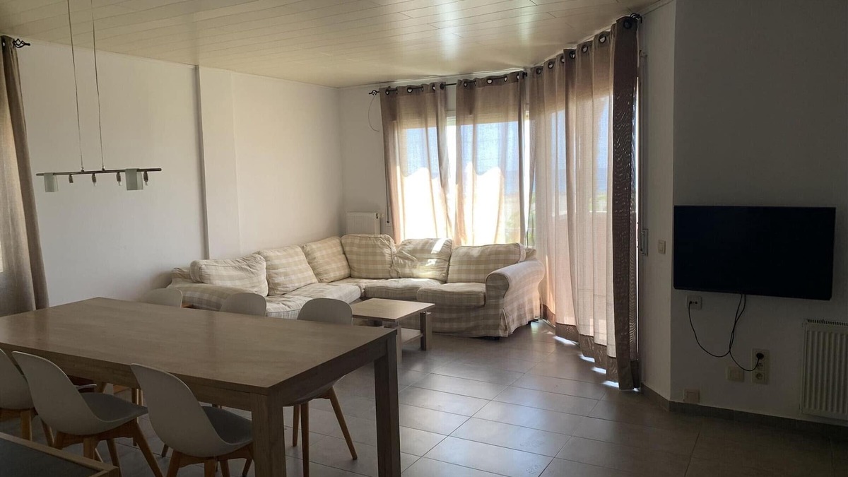 Torredembarra Apartment | Beachfront Apartment with Sea View, 3 BR, A/C, Pool & Parking - Torredembarra