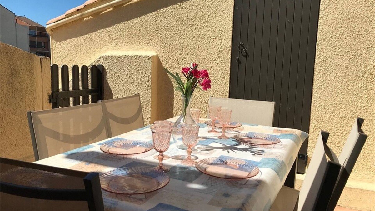 Port Leucate Apartment | Beachfront Apartment with Mezzanine, Terrace & Private Parking