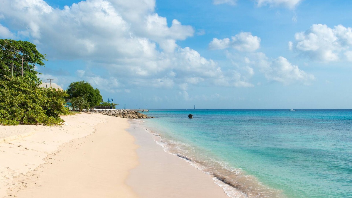 Douglas Condo | Beachfront apartment, Barbados, west coast, amenities in walking distance