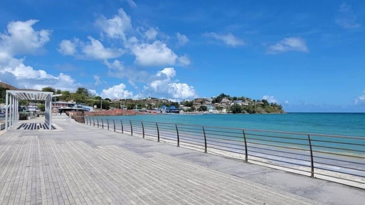 Naguabo Condo | Beachfront Apartment with Pool, A/C & Free Parking