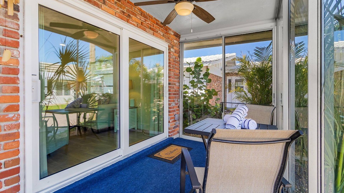 Aloha Kai House | Beachfront Bliss for 4 with Sunroom & Pool Access on Siesta Key - Aloha Kai #34