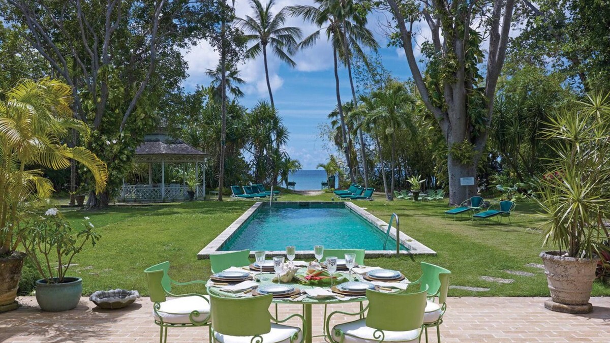 Little Battaleys Villa | Beachfront Bliss Getaway with Pool - Nelson Gay