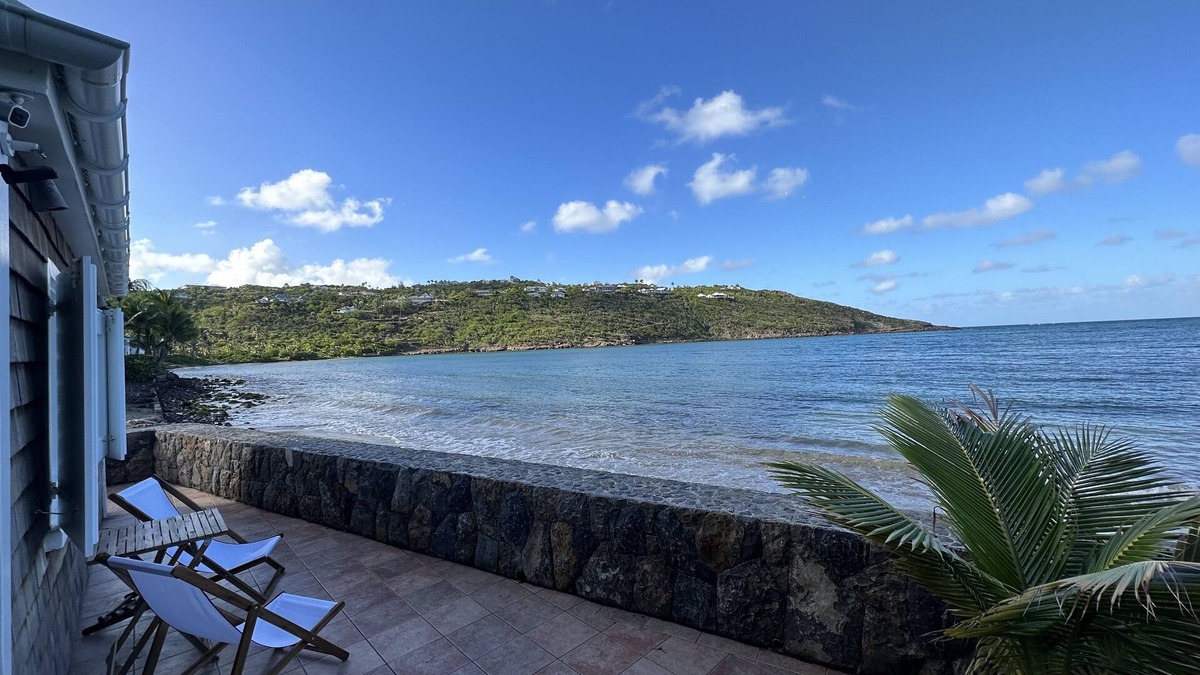 Marigot House | Beachfront bungalow in St Barth