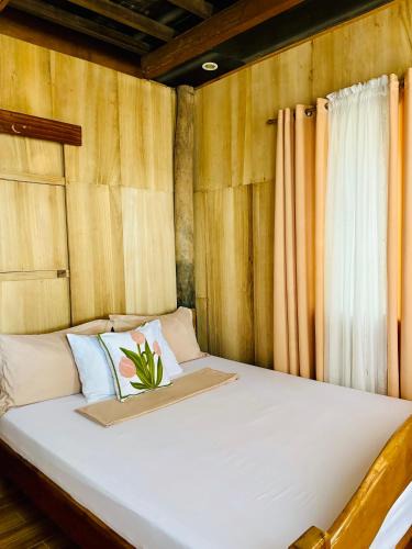 Lobo House | Beachfront Cabin in Lobo
