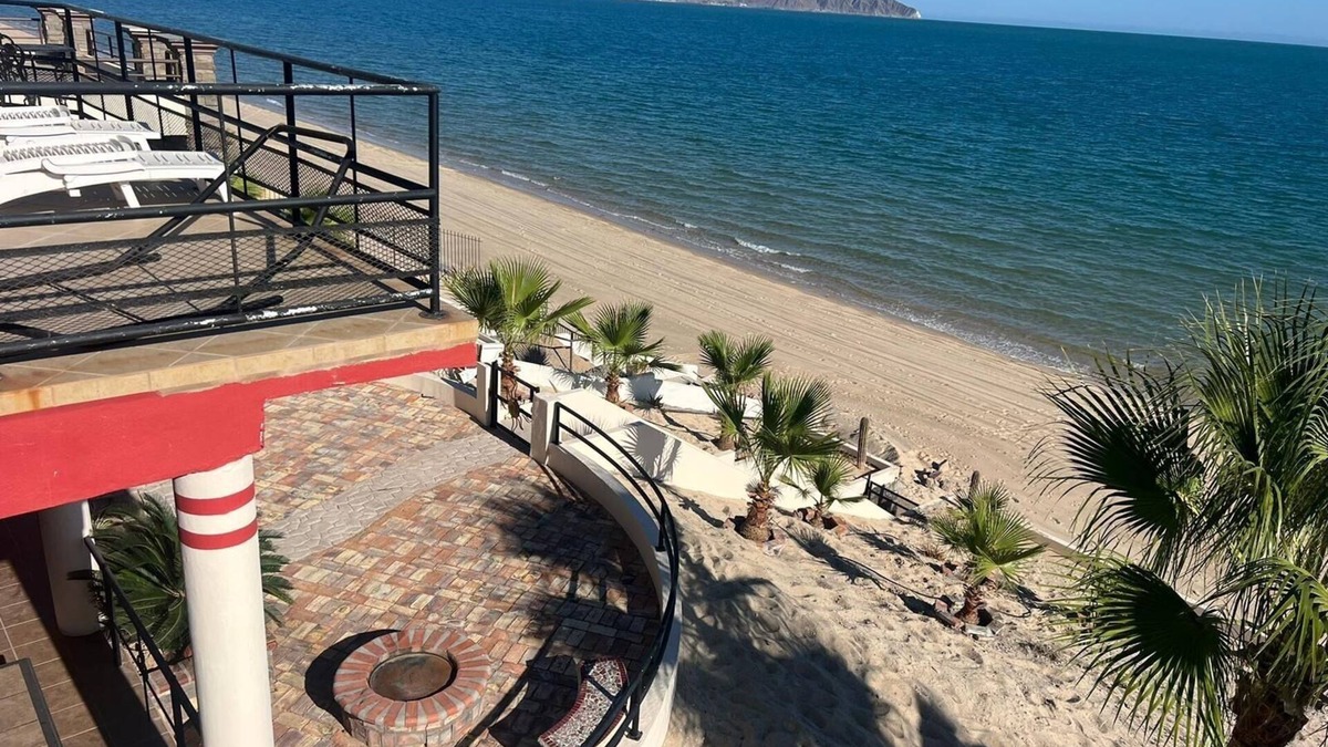 Villas de Las Palmas House | Beachfront condo for rent in Villas de Las Palmas, San Felipe