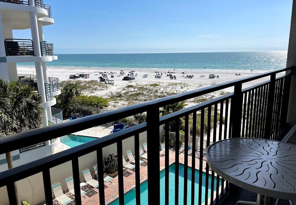 Belle Vista Apartment | Beachfront Condo Ocean View