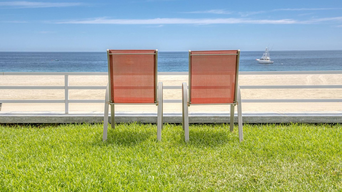 Los Barriles House | Beachfront Contemporary In The Heart Of Los Barriles! New 1/1 Guest Casita!