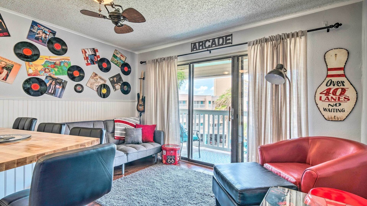 North Beach Condo | Beachfront Corpus Christi Condo w/Arcade Room!