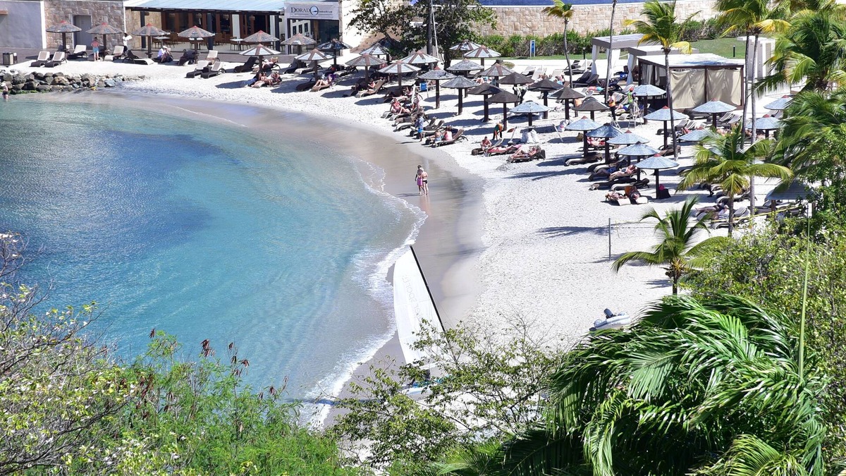 Cap Estate Cottage | Beachfront Cozy Apt. Min to Beach, ROYALTON & Sandals. 2 miles from Rodney bay