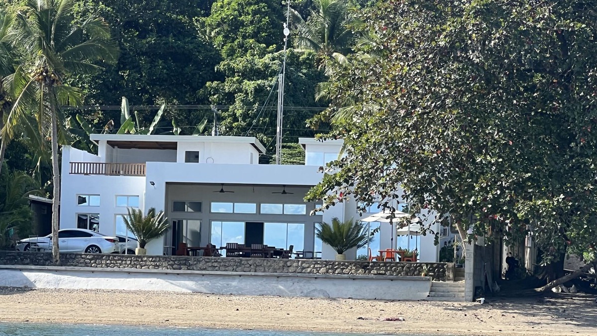 Merida Villa | Beachfront. Direct access to safe sandy beach.