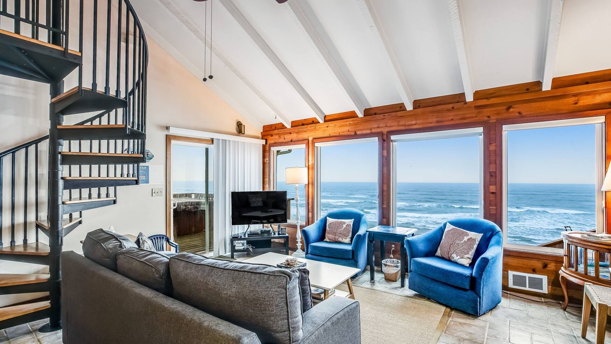 Oceanside Cottage | Beachfront Dog-Friendly Cottage with Private Hot Tub, Fireplace & Ocean Views