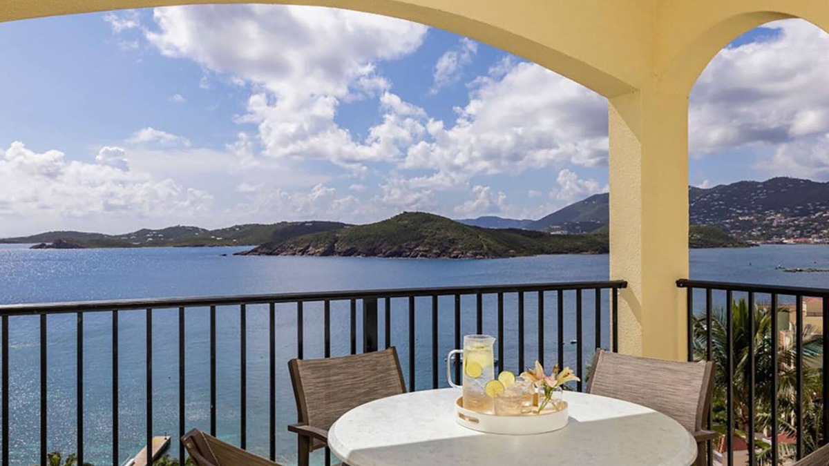 Estate Bakkero Resort | Beachfront Dream Getaway @Frenchman's Cove Resort, 2BR