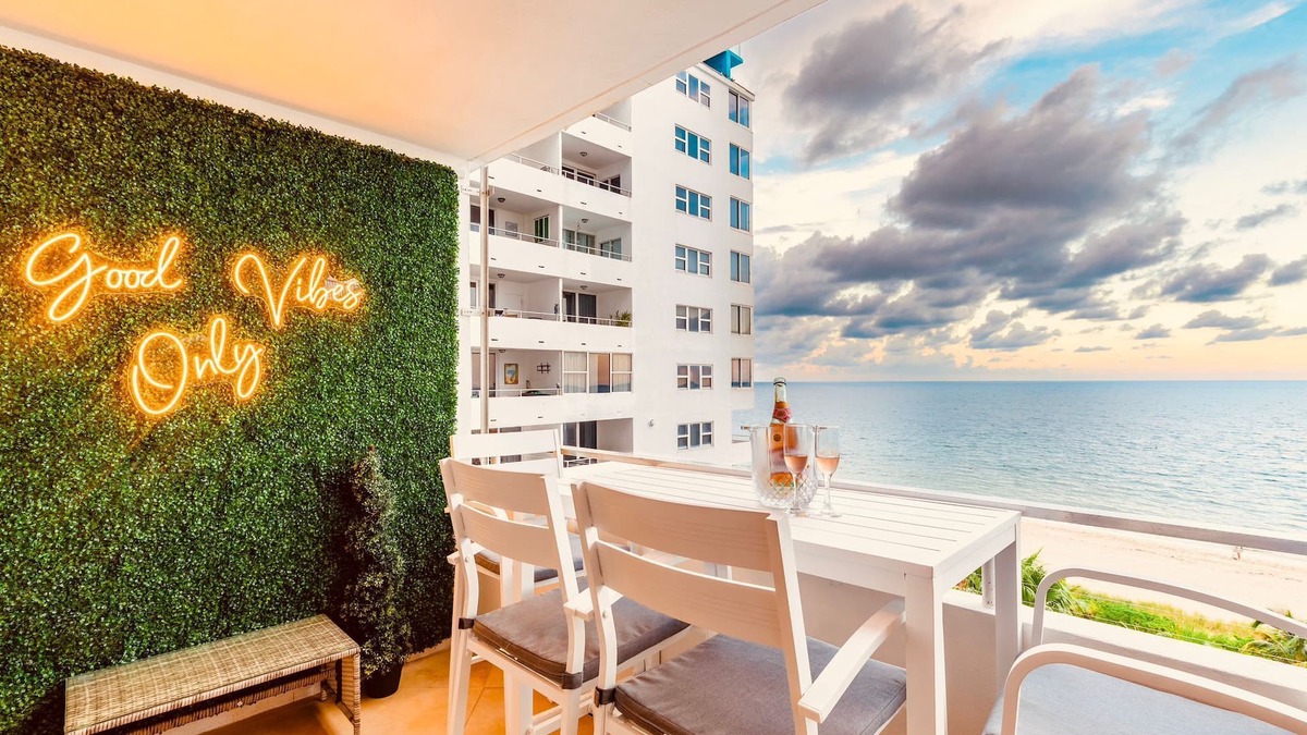 Bermuda Riviera Condo | Beachfront Escape, Pool & Stunning Beach Views!