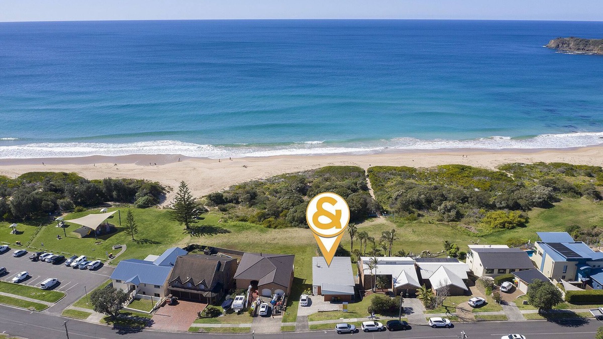 Kiama Downs Apartment | BEACHFRONT ESCAPE Jones Beach Kiama - Direct beach access & great views. RELAX.