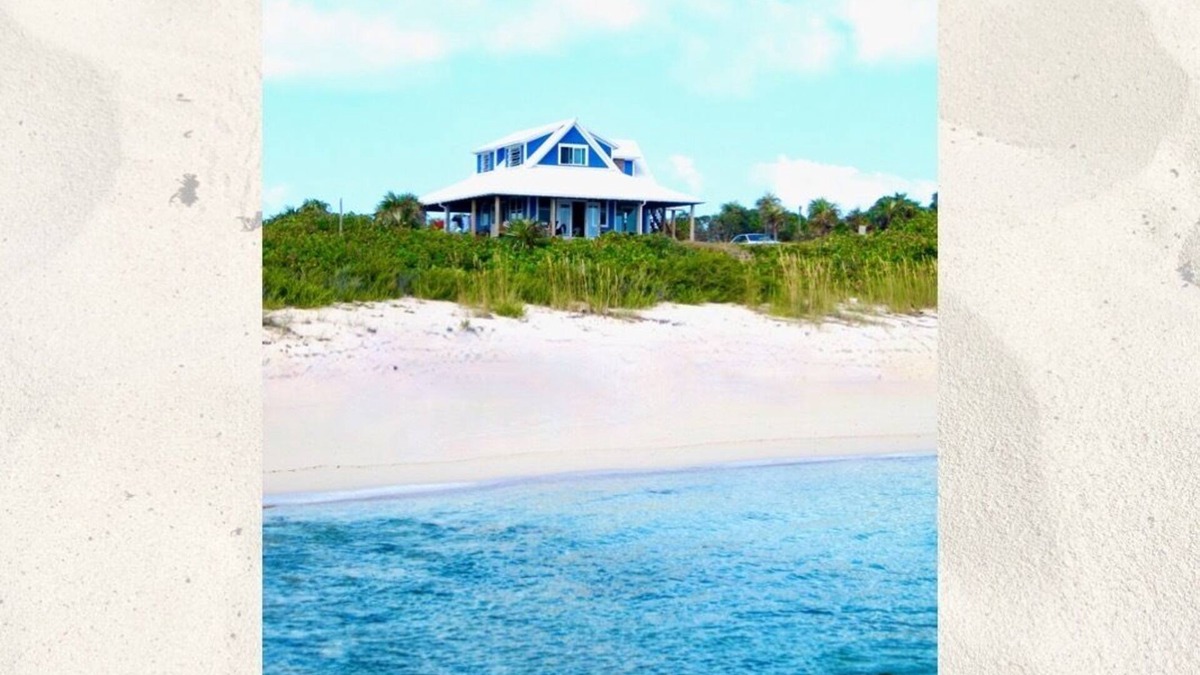 Deadmans Cay House | Beachfront family home steps from the perfect secluded ocean beach.