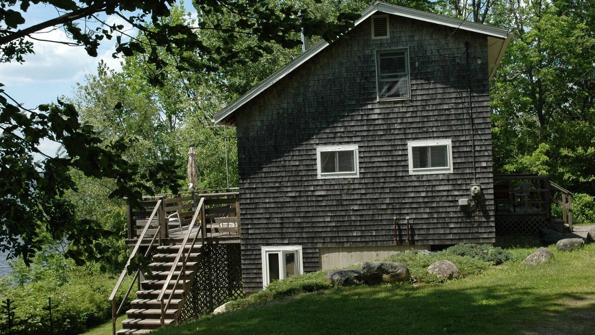 Penobscot House | Beachfront Family Retreat Or Just Some Peace and Quiet